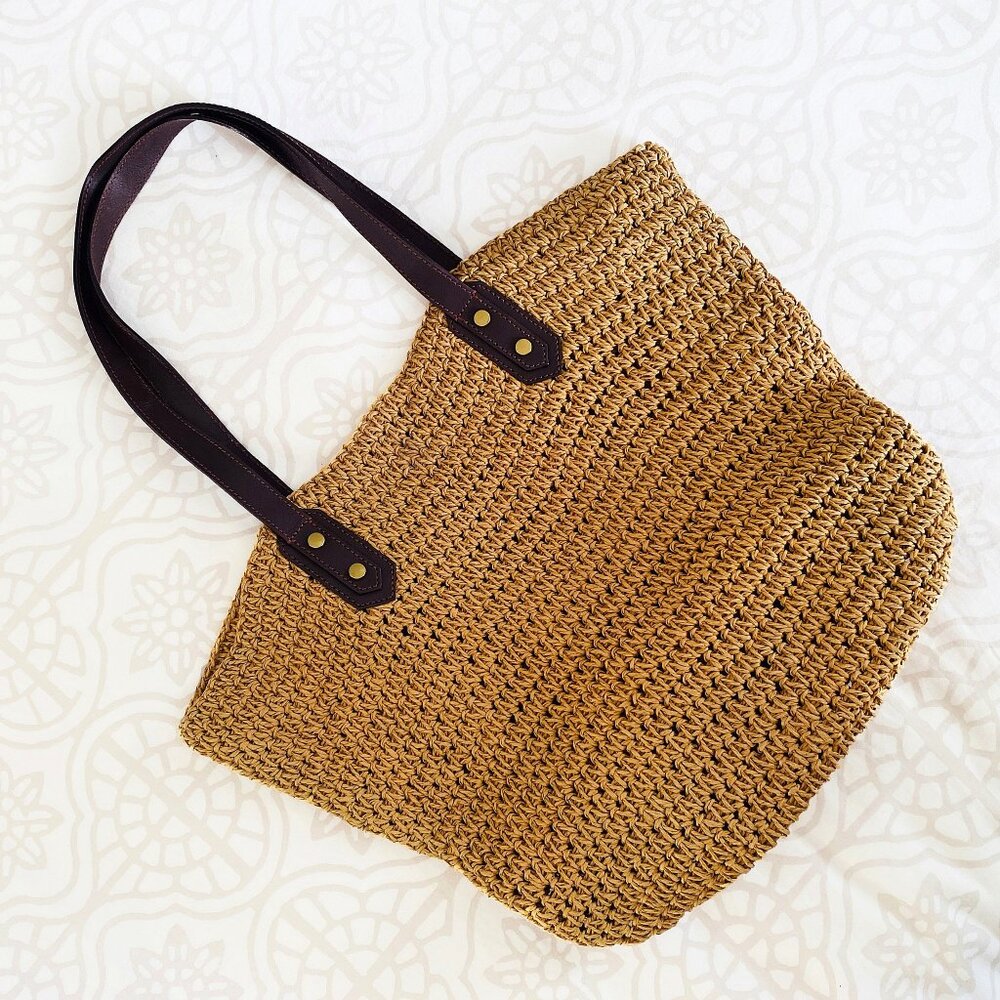 NWT J. Crew Woven Straw Market Tote Bag With Leather Handles and Gold Hardware - Picture 4 of 6